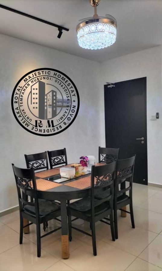 Formuslimonly Royal Majestic Homestay Novo 8 Residence Melaka Bagian luar foto